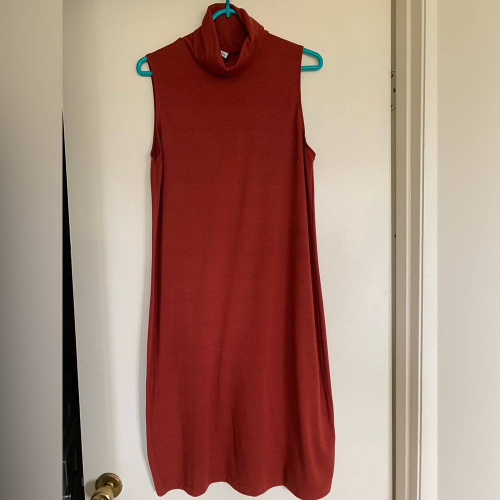 Old Navy ladies sleeveless turtleneck dress size L